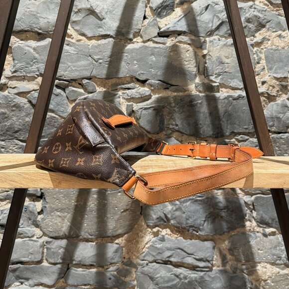 Louis Vuitton 2019 Brown Monogram Bum Bag - Picture 7 of 15